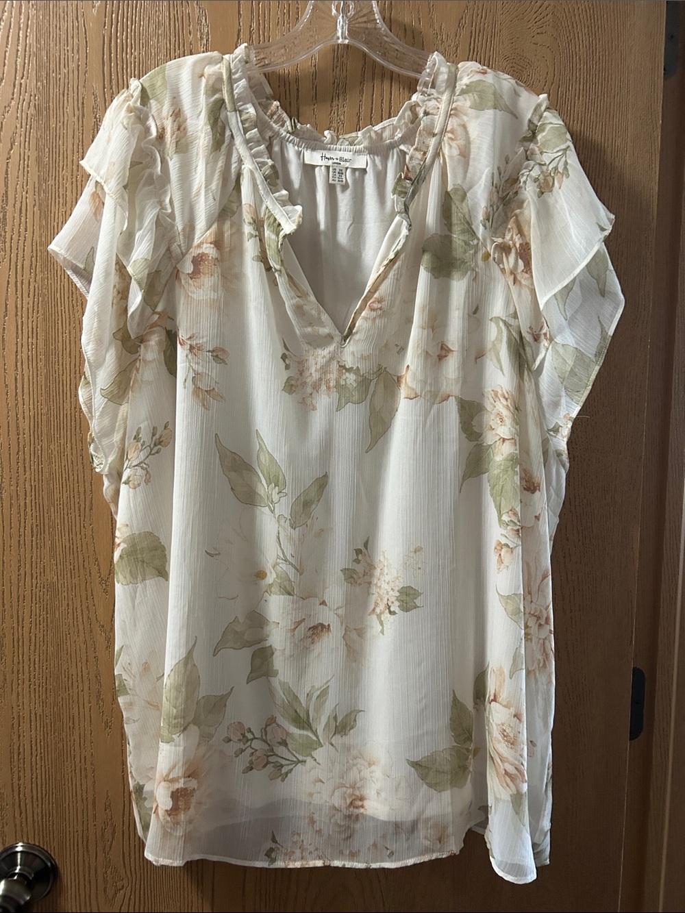 Light Cream Floral V-Neck Ruffle Sleeve Blouse